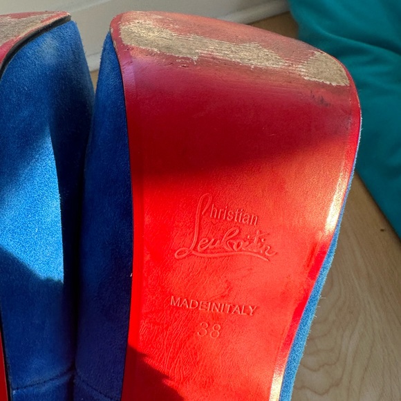 Bleu Suede Louboutin Platform Pumps - Picture 6 of 6